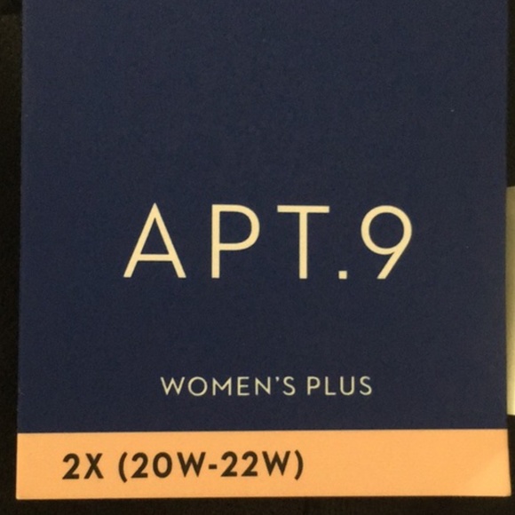 APT.9 Plus Swim Top Halter Bikini Lined Bust Enhancer Black & White Size 2X - Picture 6 of 7